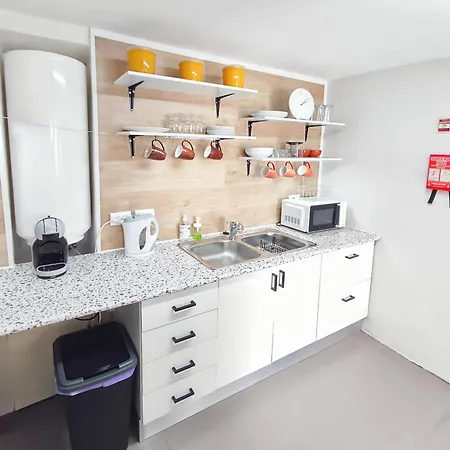 Historic Vineyard Retreat - 1785 Country In Peral Ferienhaus Peral (Lisbon)