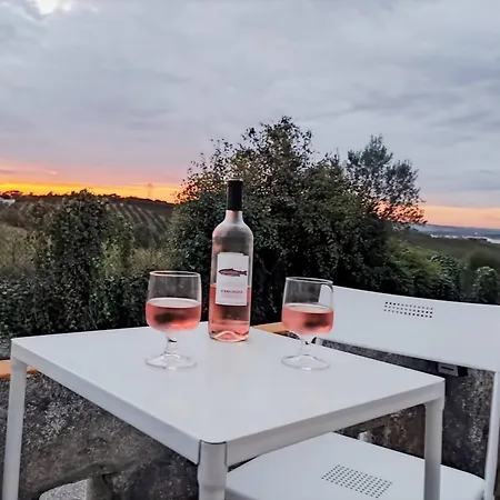 Ferienhaus Historic Vineyard Retreat - 1785 Country In Peral