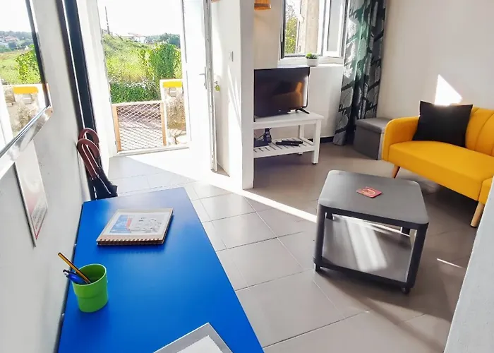 Historic Vineyard Retreat - 1785 Country In Peral Semesterbostad