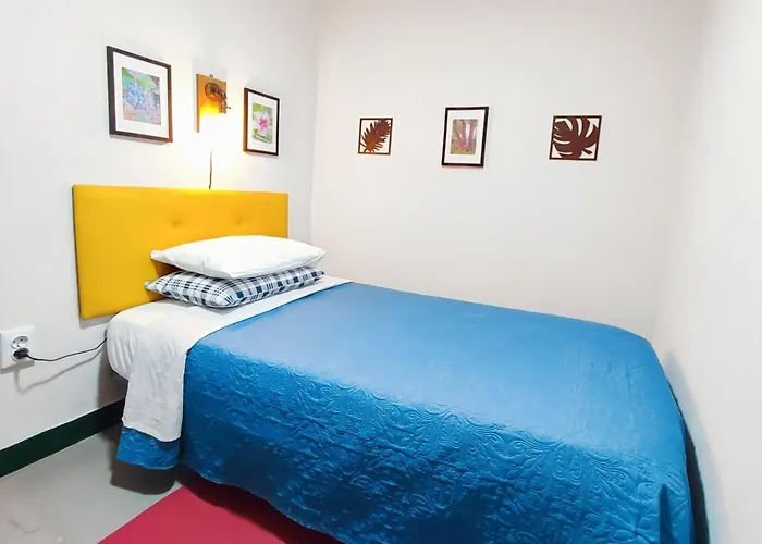 Historic Vineyard Retreat - 1785 Country In Peral