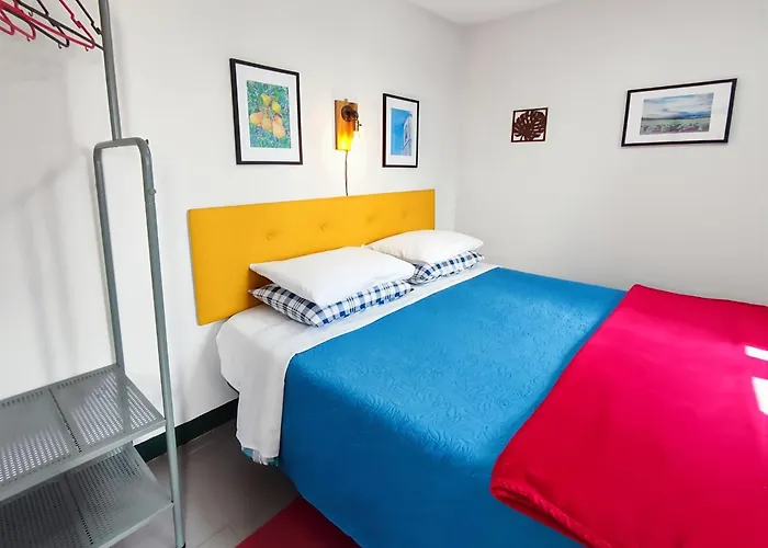 Historic Vineyard Retreat - 1785 Country In Peral