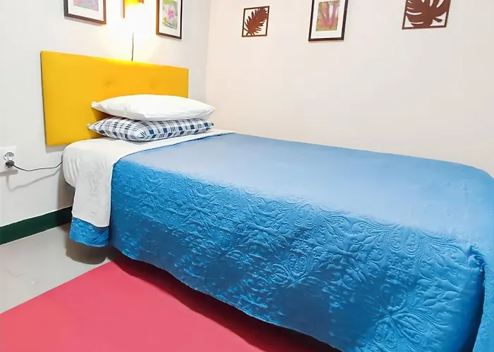 Semesterbostad Historic Vineyard Retreat - 1785 Country In Peral *