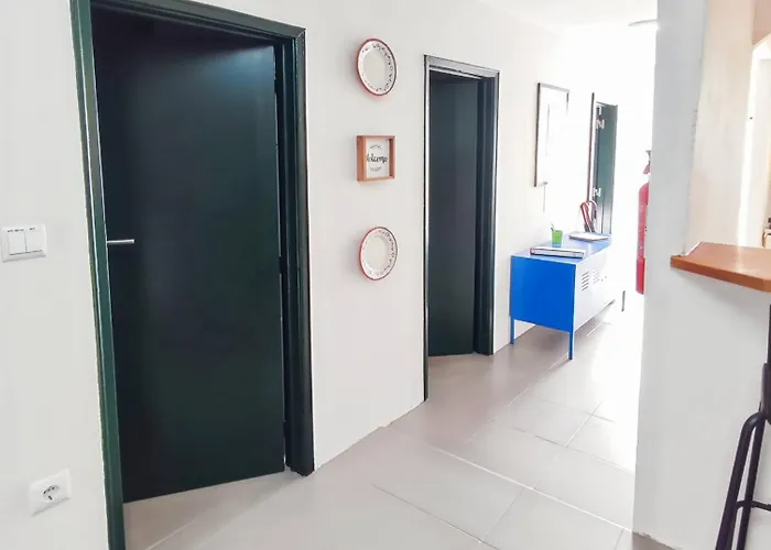 Historic Vineyard Retreat - 1785 Country In Peral Semesterbostad *