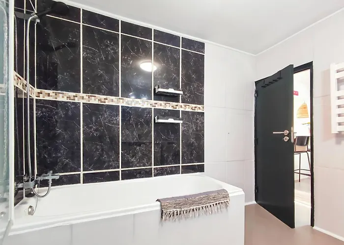 Historic Vineyard Retreat - 1785 Country In Peral Semesterbostad *